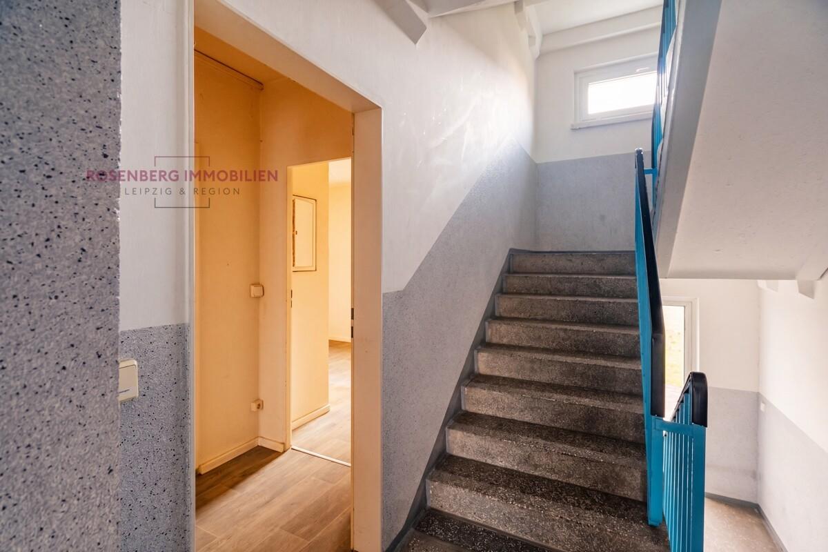 75fe3906-treppenhaus-staging-in-lauchhammer