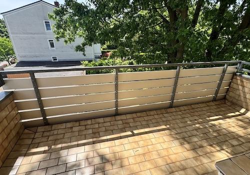 großer Balkon