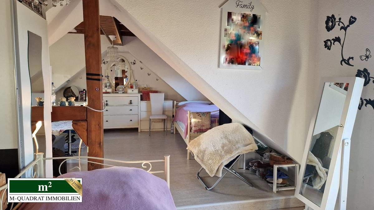 Wohnraum DG