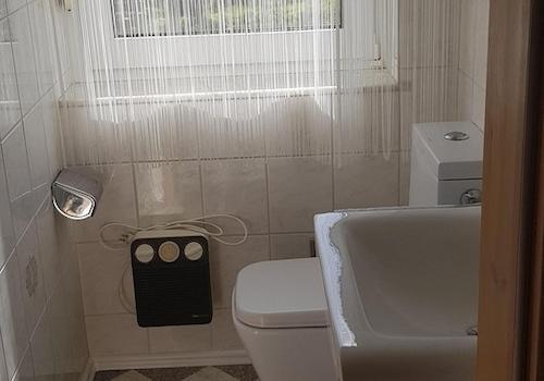 Gaeste WC neben Schlafzimmer