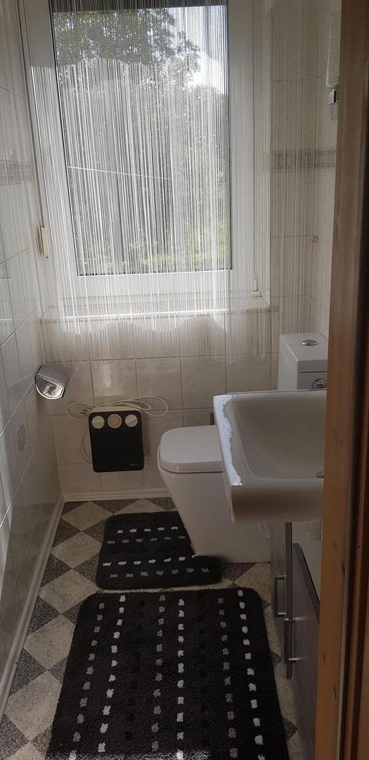 Gaeste WC neben Schlafzimmer