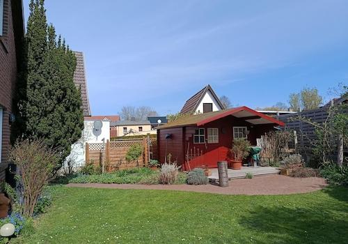 Grundstück hinten