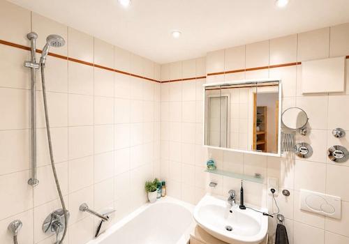 Blick in das Badezimmer