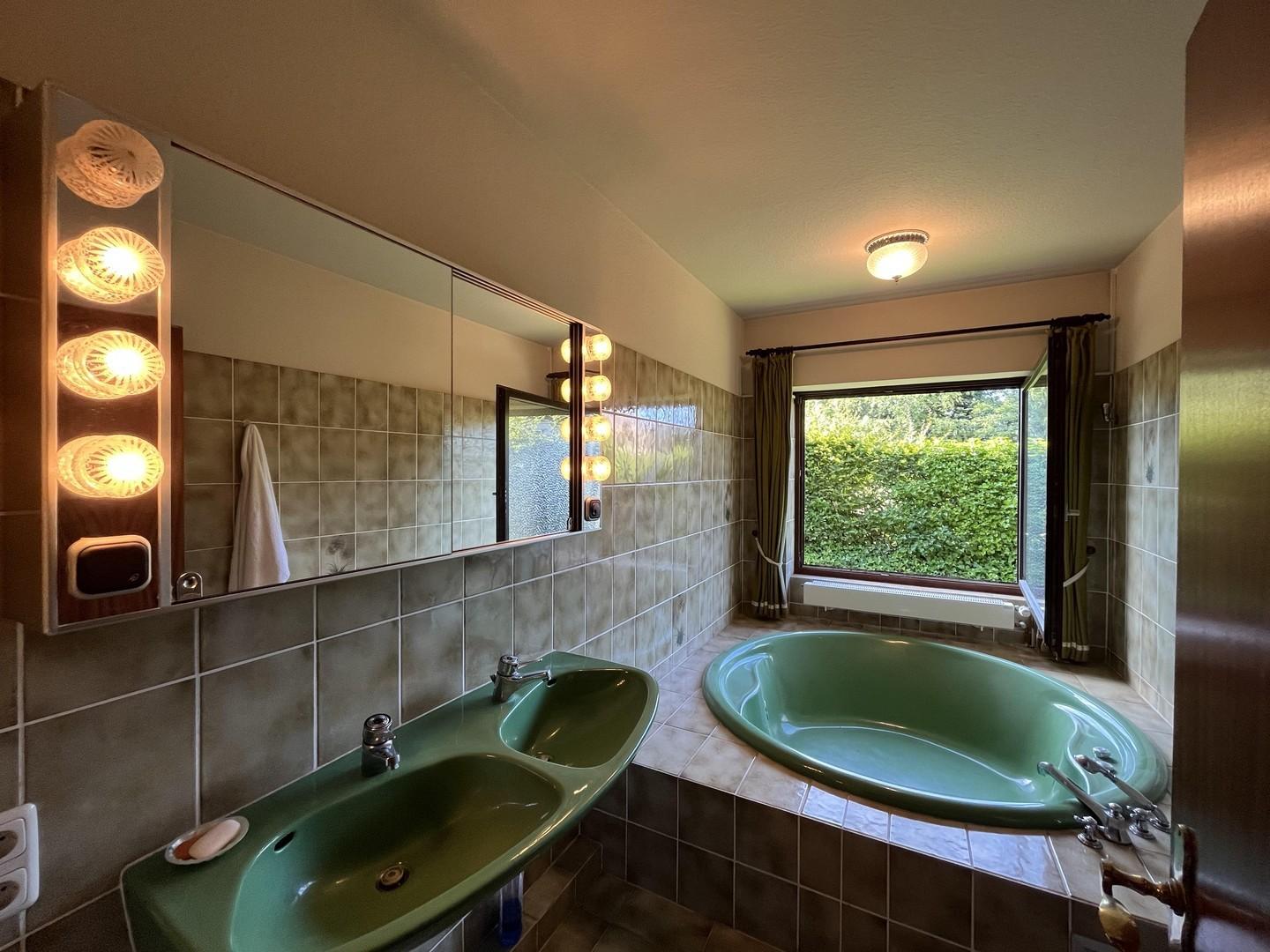 Badezimmer EG