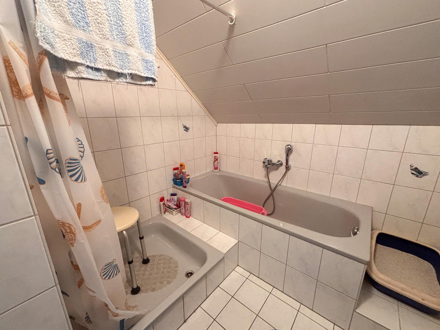 Badezimmer DG
