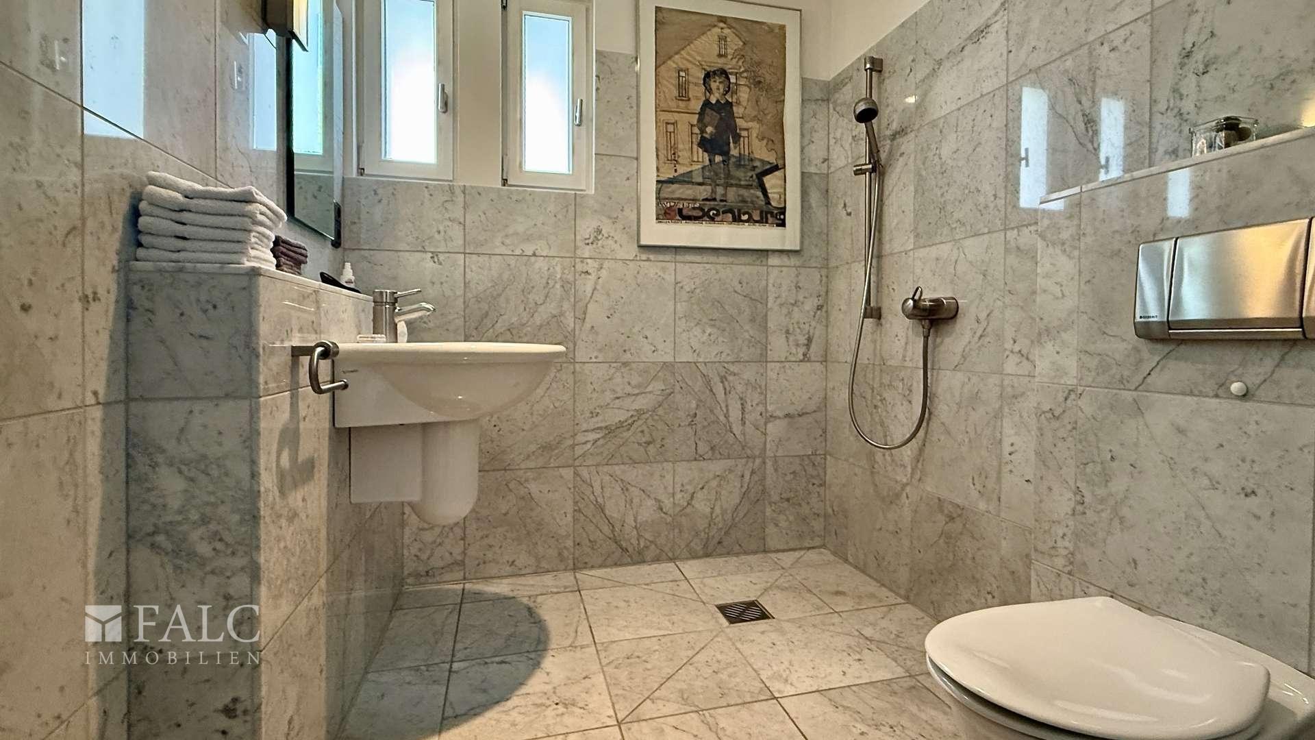 Nebenhaus EG Bad