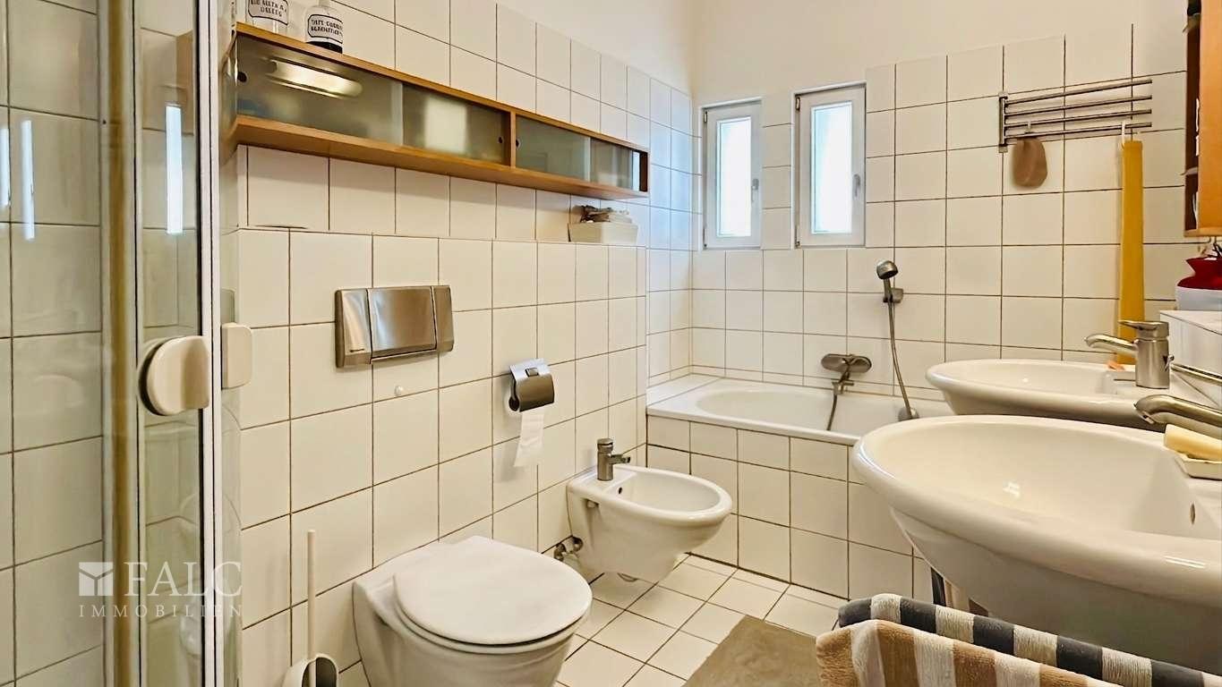 Nebenhaus OG Bad