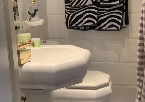 Dusche und WC 1. Stock 