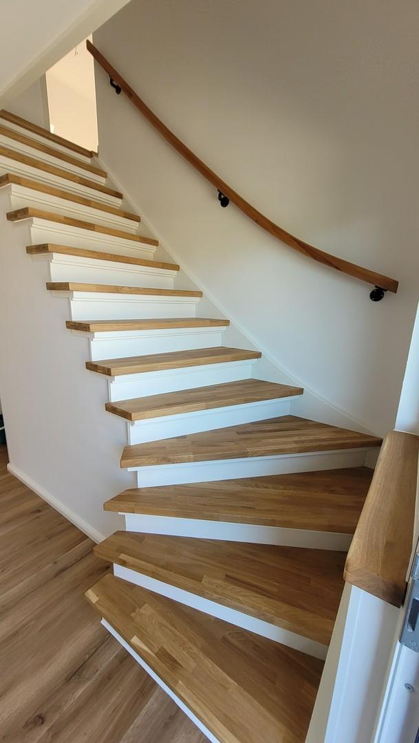Treppe aus EG ins OG