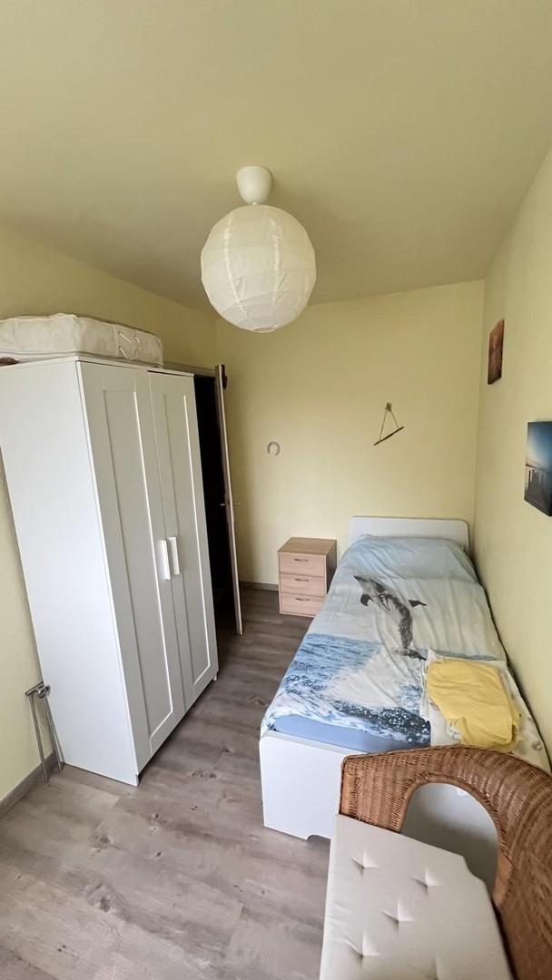 Schlafzimmer 4