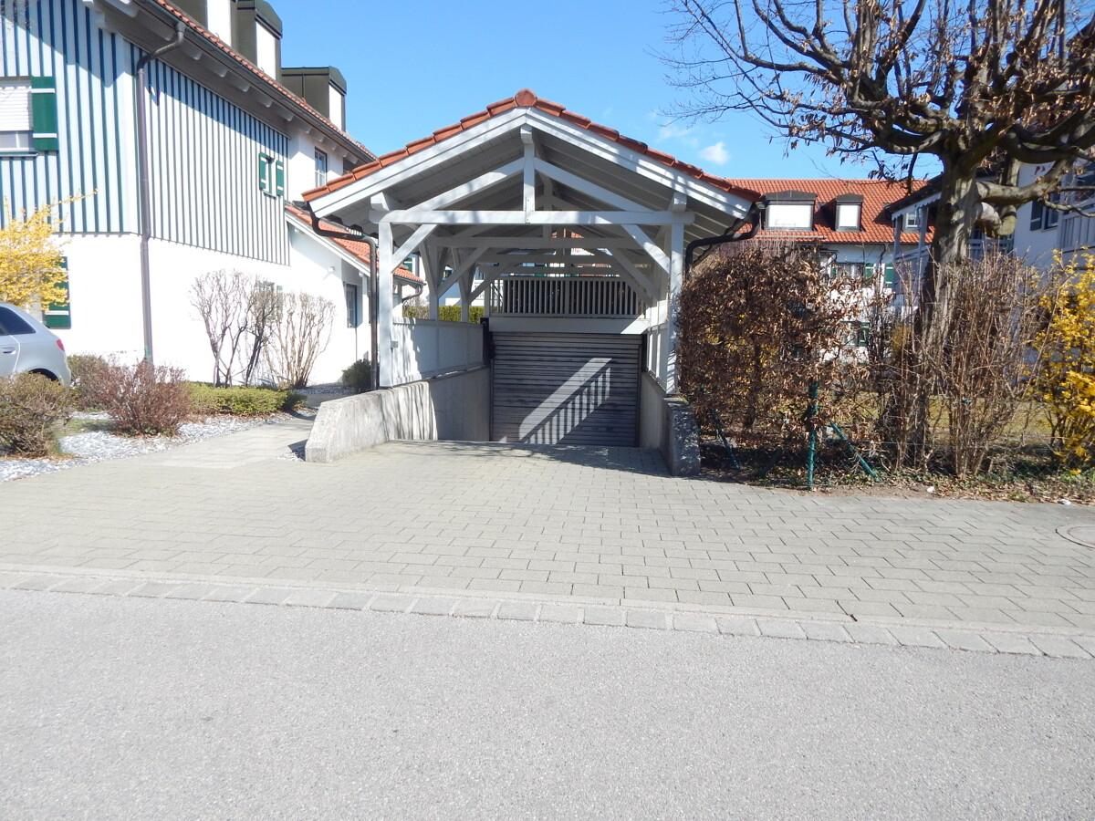 Tiefgaragenabfahrt