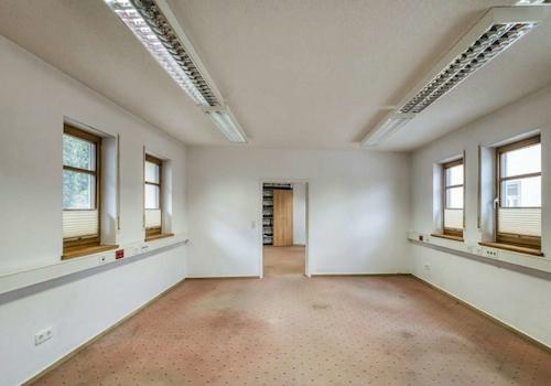 Bürogebäude Raum 1 EG