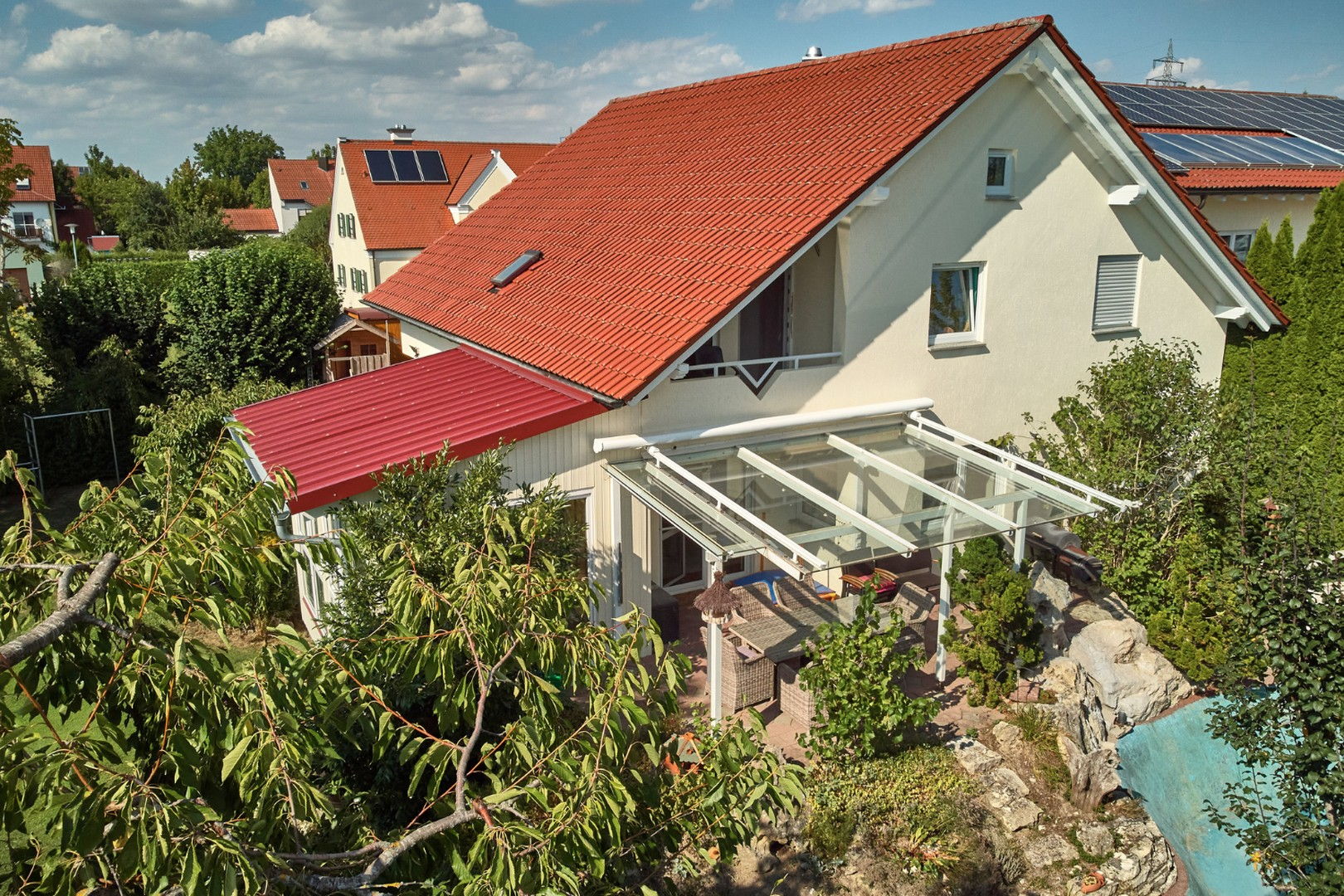 Haus und Terrasse