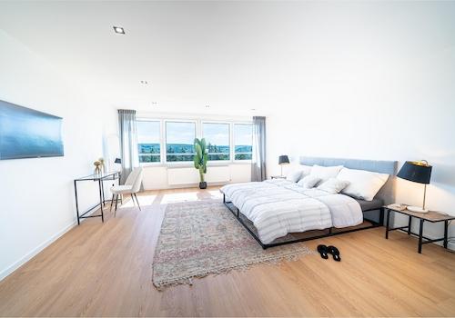 Großes Schlafzimmer 1