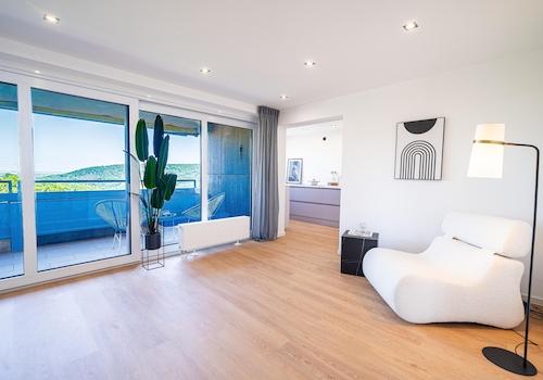 Wohnzimmer - Blick in die Küch