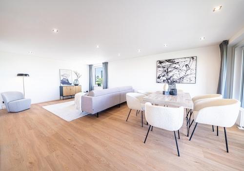 Wohnzimmer & Esszimmer 1