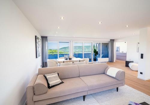 Wohnzimmer & Esszimmer 3