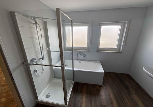 Badezimmer_www.villingen.immobilien