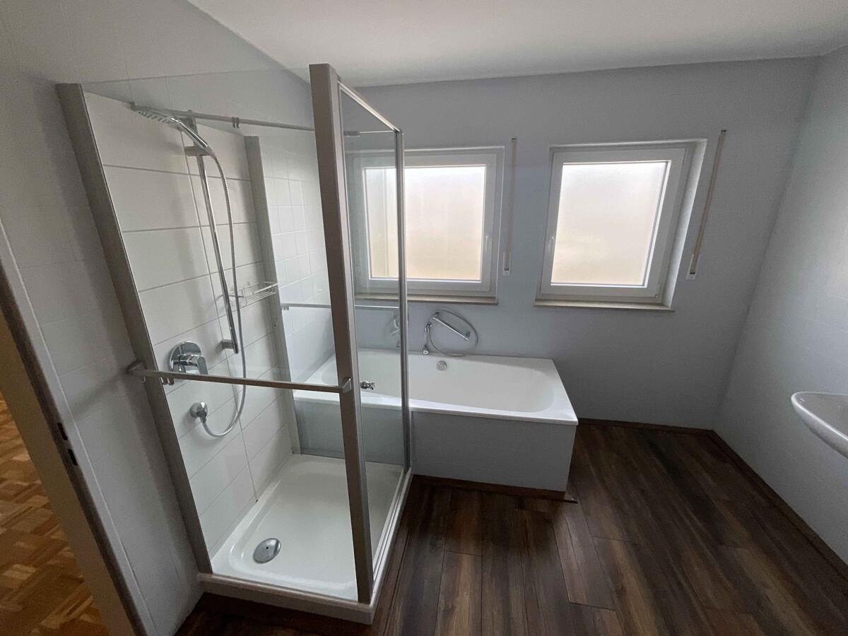 Badezimmer_www.villingen.immobilien