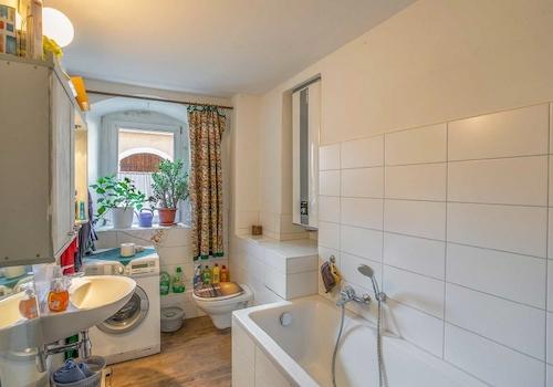 Badezimmer im Erdgeschoss