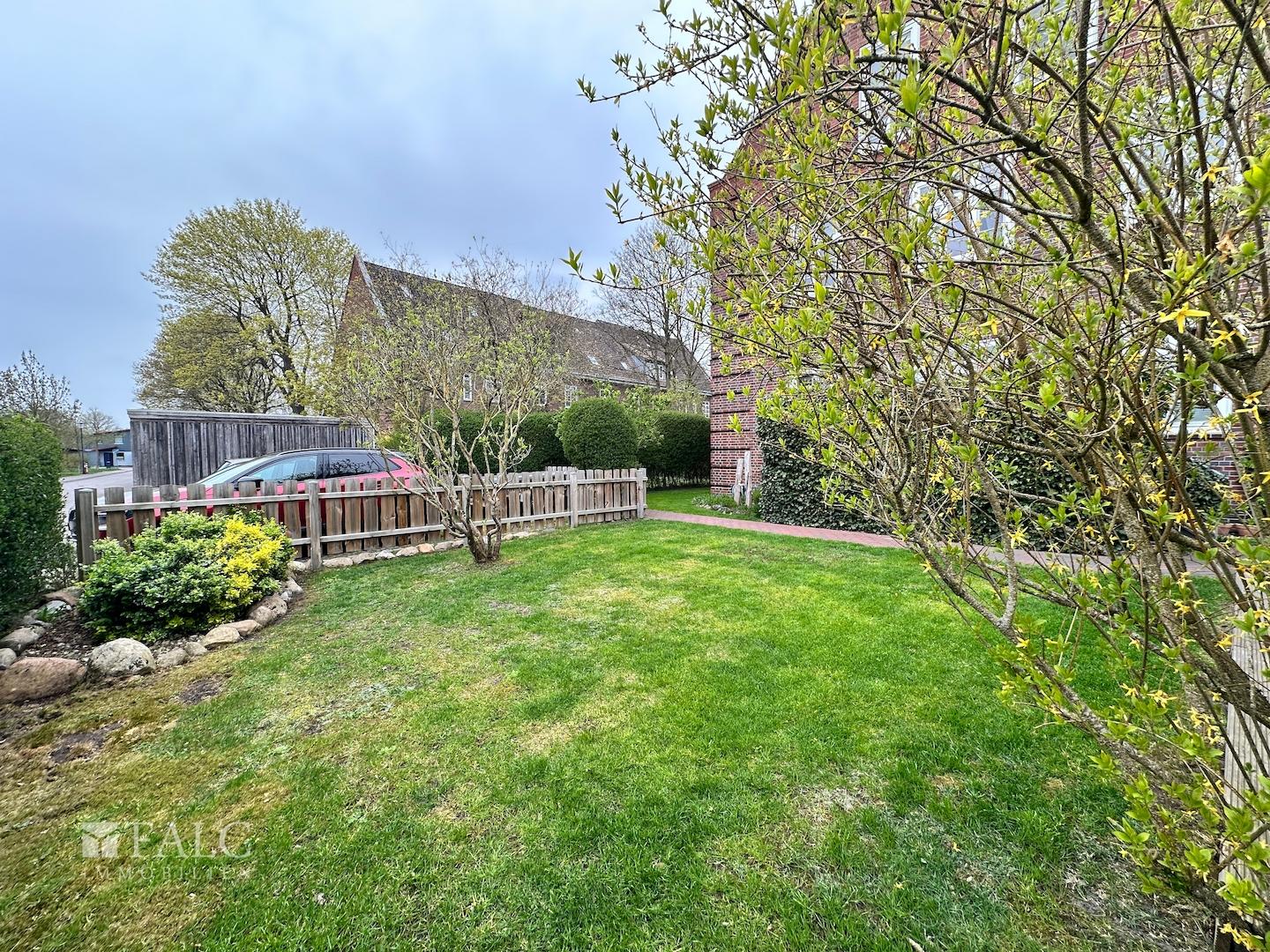Garten mit Blick auf den Stellplatz
