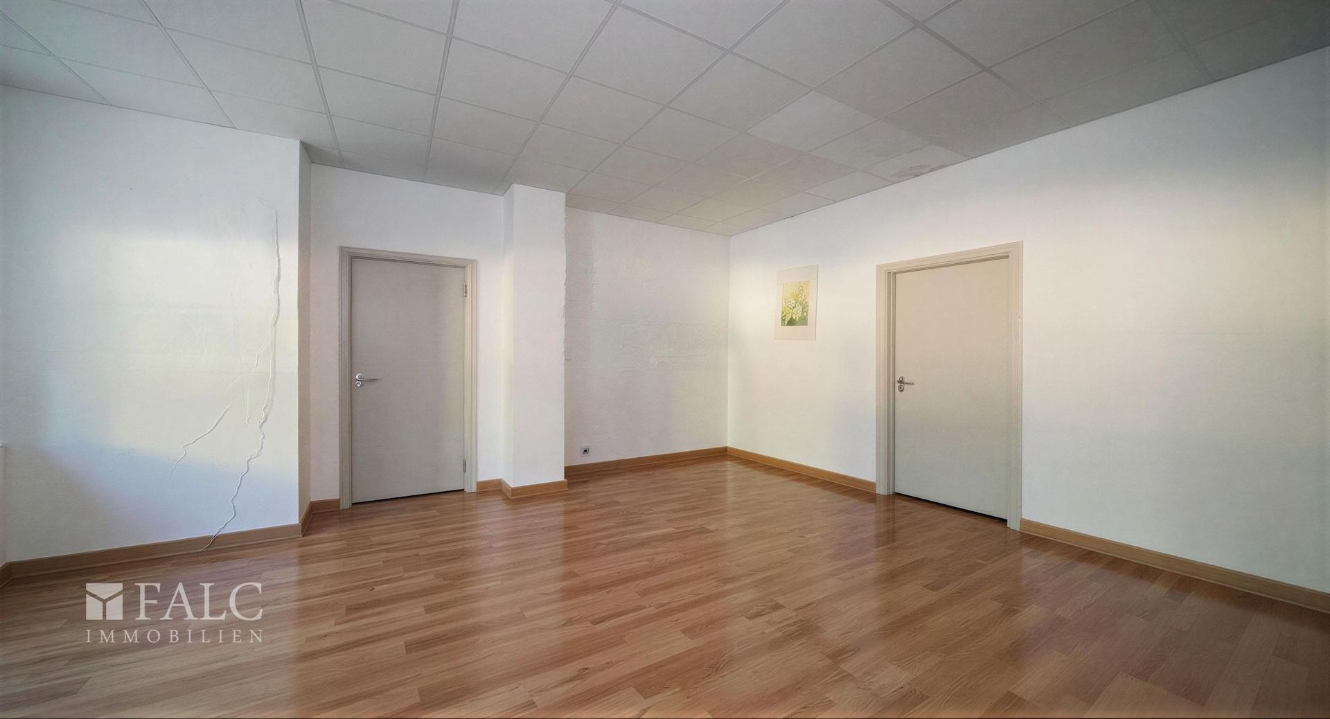 Wohn- und Esszimmer leer