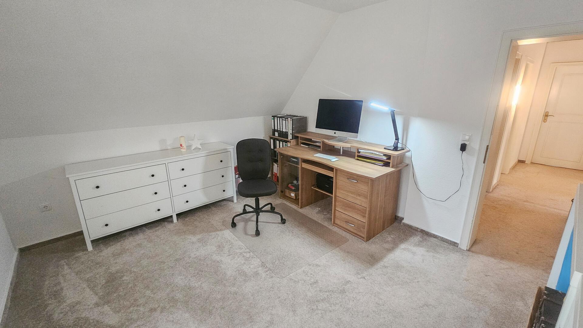 Arbeitszimmer OG