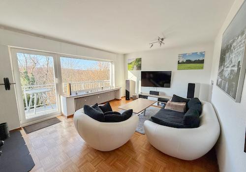 UG Wohnzimmer mit Balkon