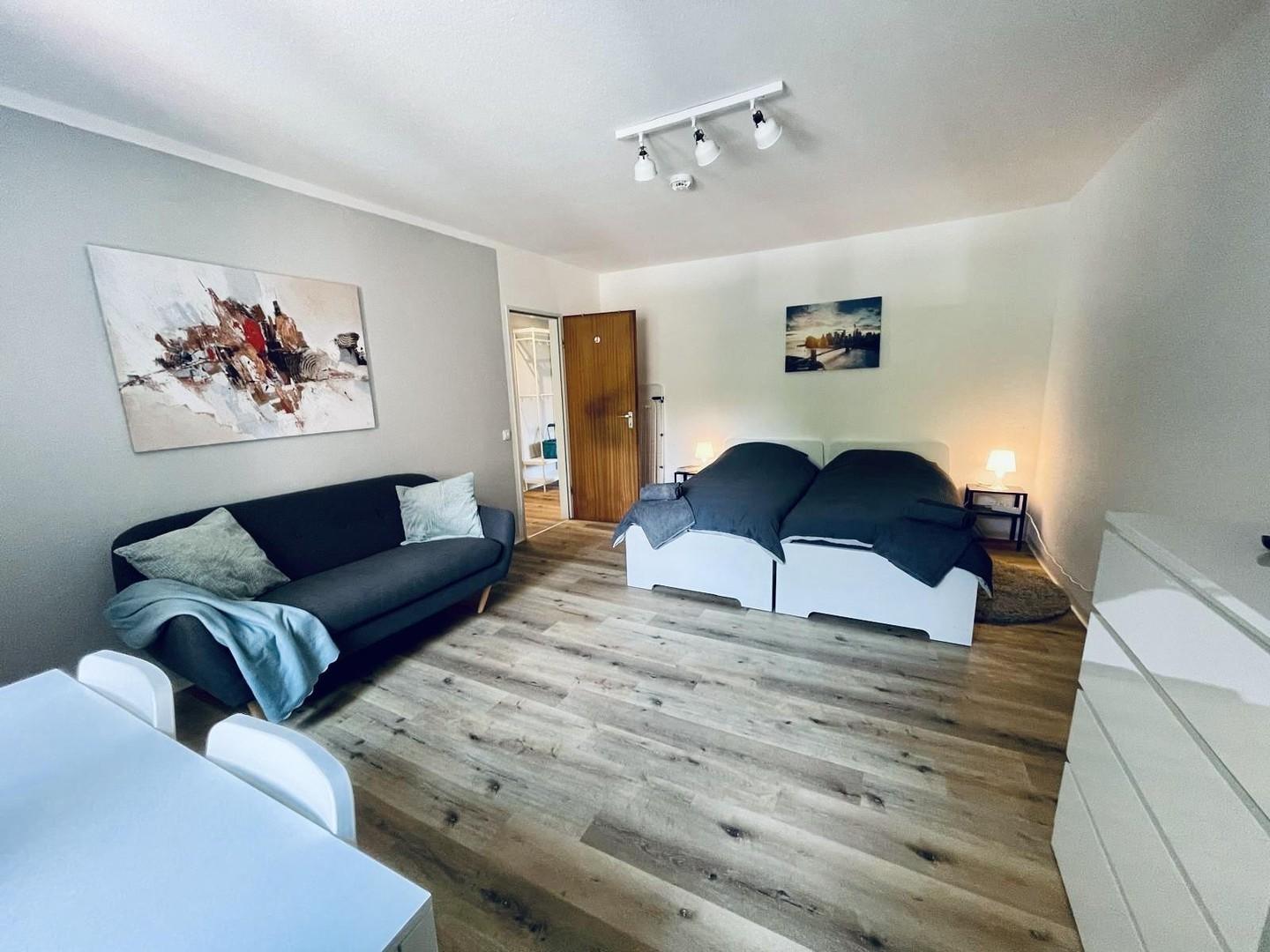 Zimmer ohne Balkon 02