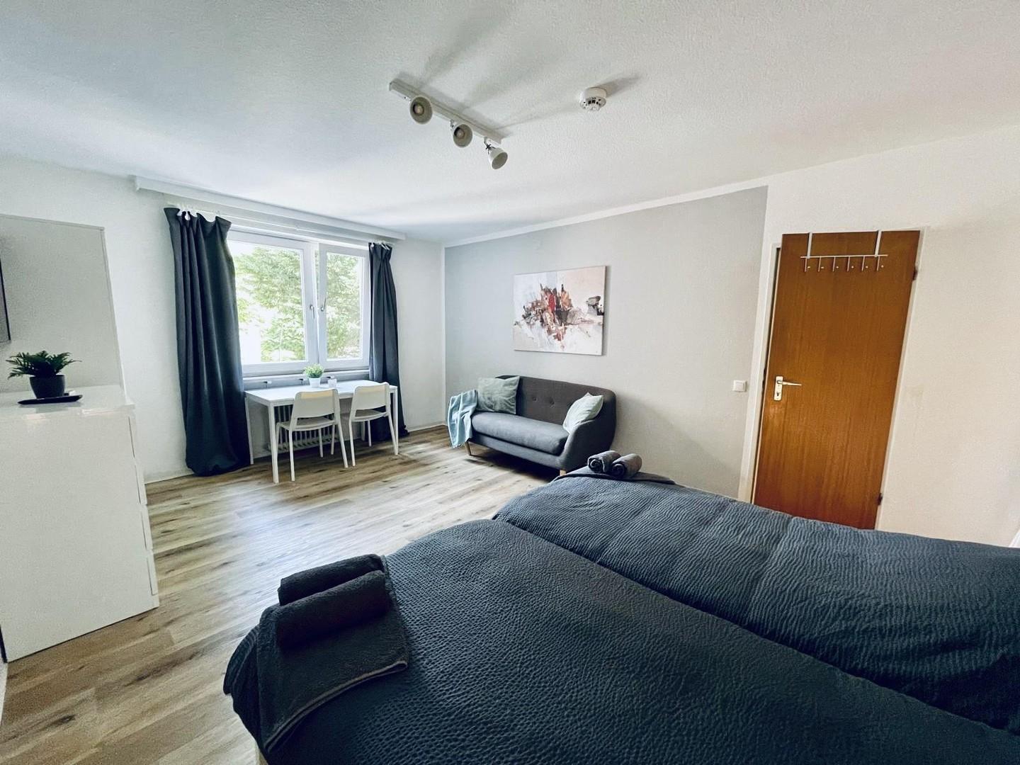 Zimmer ohne Balkon 01