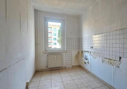 Küche mit Fliesenspiegel