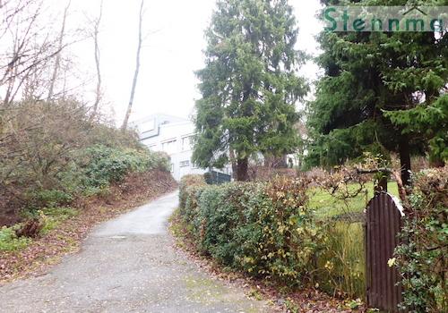 Zuwegung unterhalb des Grundstücks am Spielplatz (Verbindung zur Arturstraße)