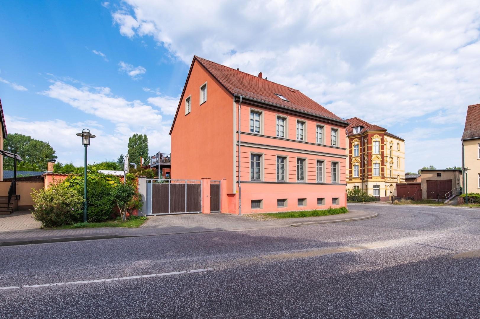 Mehrfamilienhaus / Ansicht 1