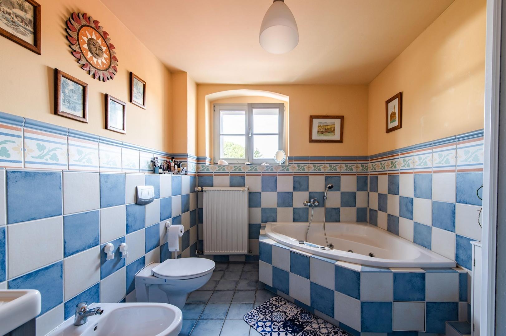 Badezimmer / Wohnung 2