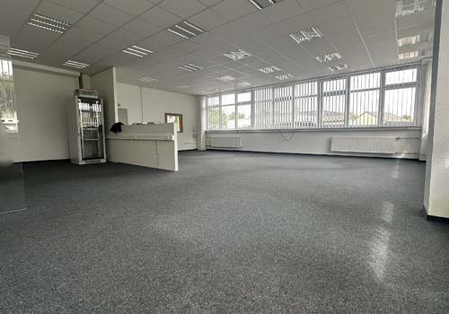 Büro EG