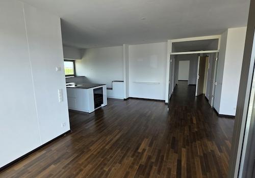 Wohnzimmer m offener Küche