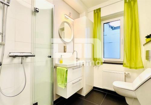 WE1 EG Badezimmer / Dusche / Urinal