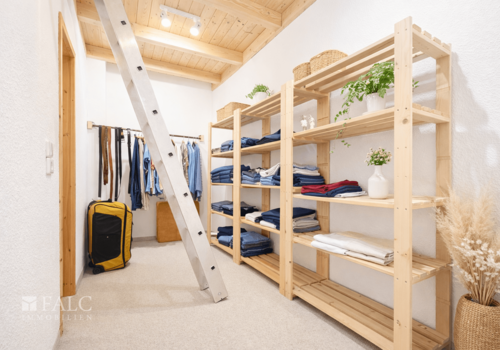 Ankleidezimmer OG
