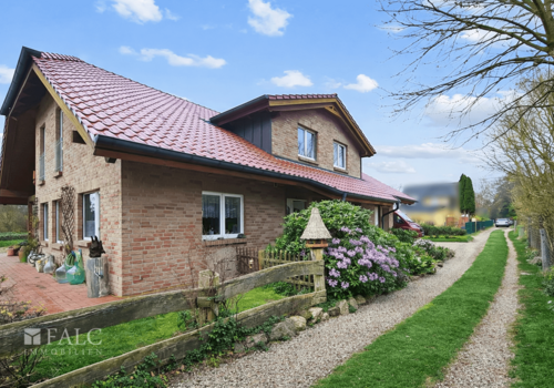 Hausansicht Straßenseite