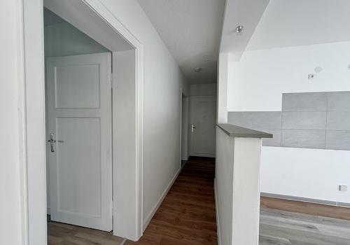 Flur. Blick von der Küche