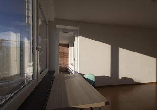 19qm Zimmer + Balkon (7,2 qm)