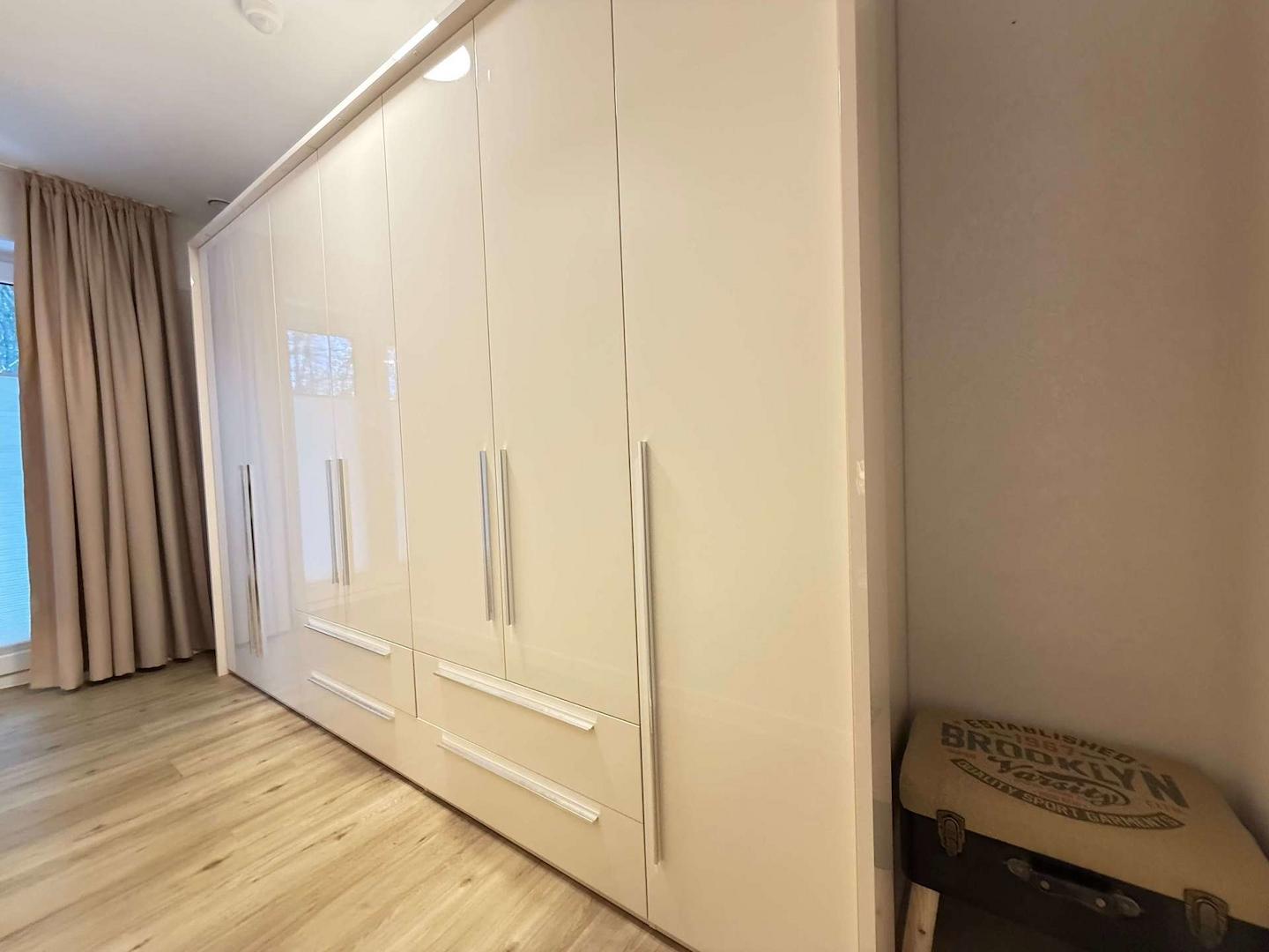 Schlafzimmerschrank im Kaufpreis