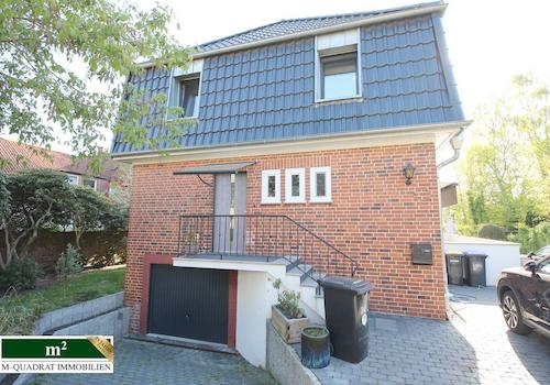 Eingangsbereich Villa mit Tiefgarage