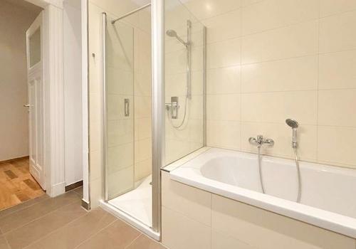 Wanne/Dusche