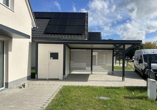 Carport und Schuppen