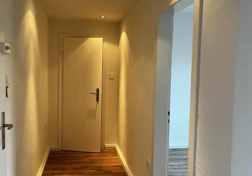 Flur_Blick vom Schlafzimmer