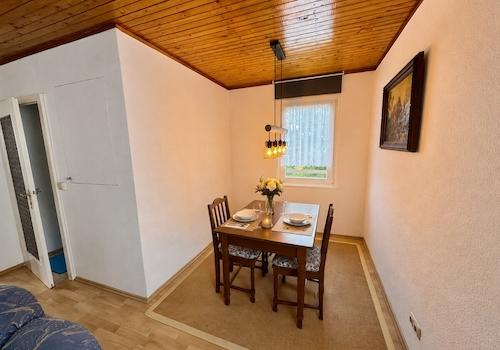 mit Esszimmer