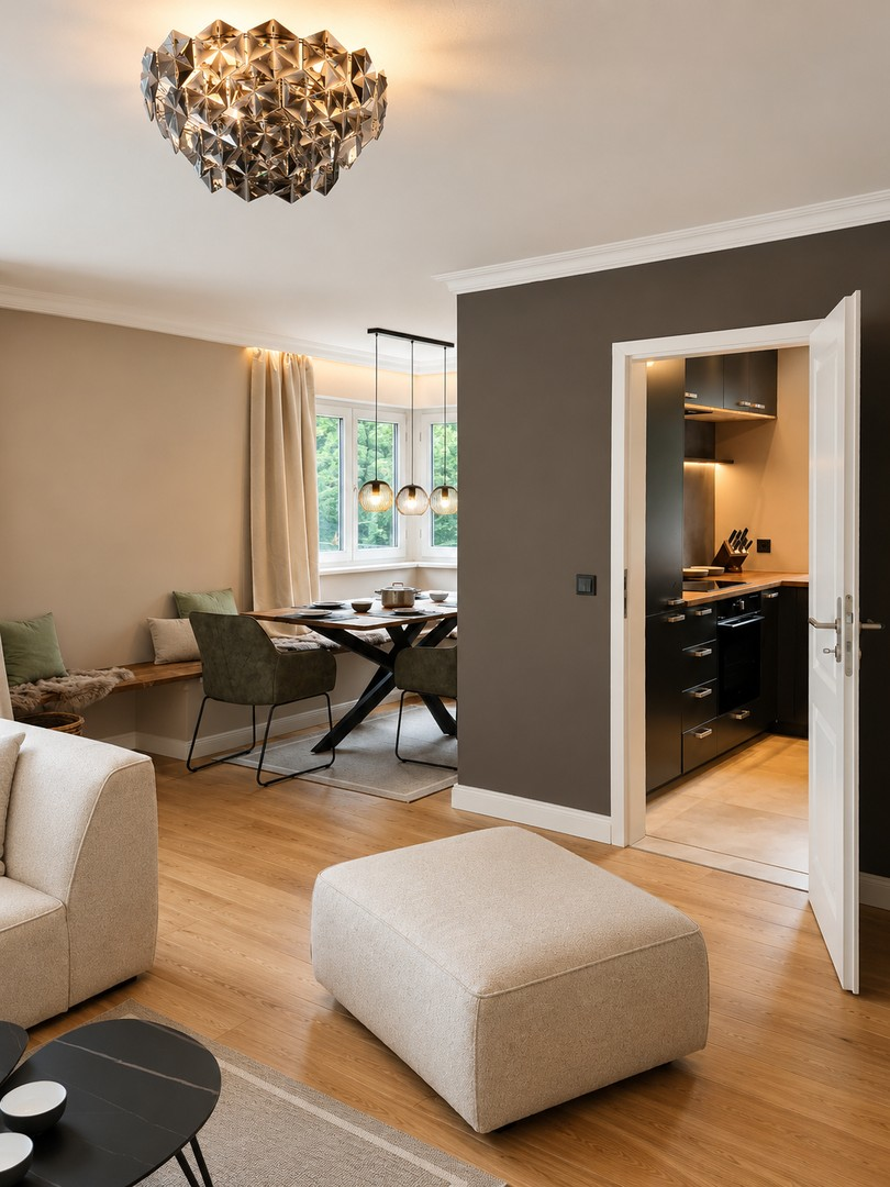 Wohnzimmer/Essbereich 