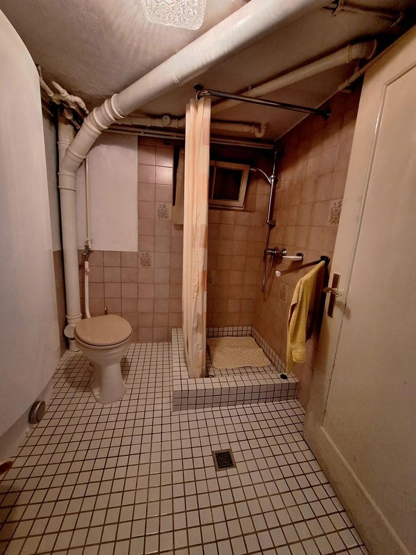 Dusche/WC im Keller