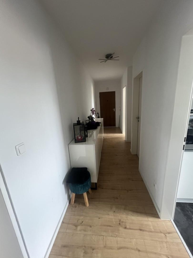Flur Richtung Wohnungsausgang